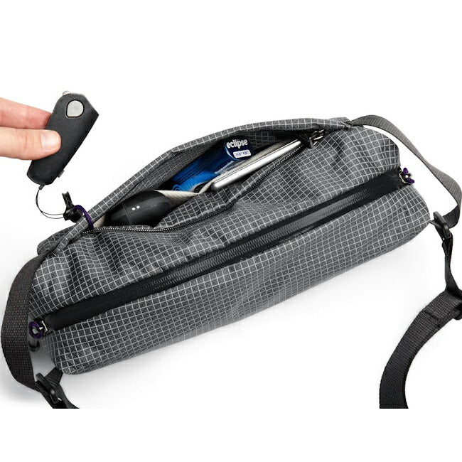 bellroy ベルロイ Lite Sling ライトスリング BLLA