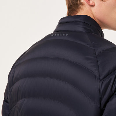 2026 OAKLEY オークリー Snowbound Pkble Down Puffy Jacket スノーバウンドパッカブルダウンパフィージャケット FOA404730