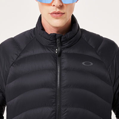 2026 OAKLEY オークリー Snowbound Pkble Down Puffy Jacket スノーバウンドパッカブルダウンパフィージャケット FOA404730