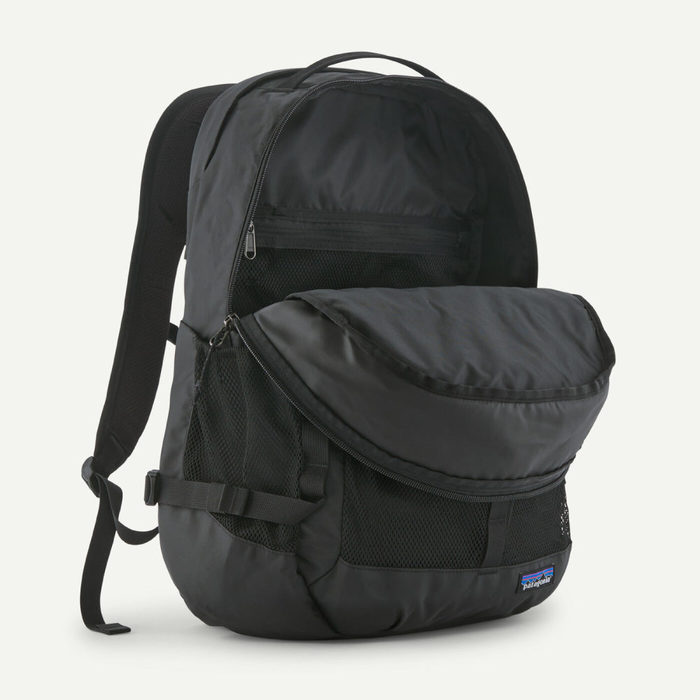 新品】[30L] 47929 レフュジオ デイパック 30L パタゴニア 黒 patagonia | Refugio Day Pack 30L レフュジオデイパック30L 47929