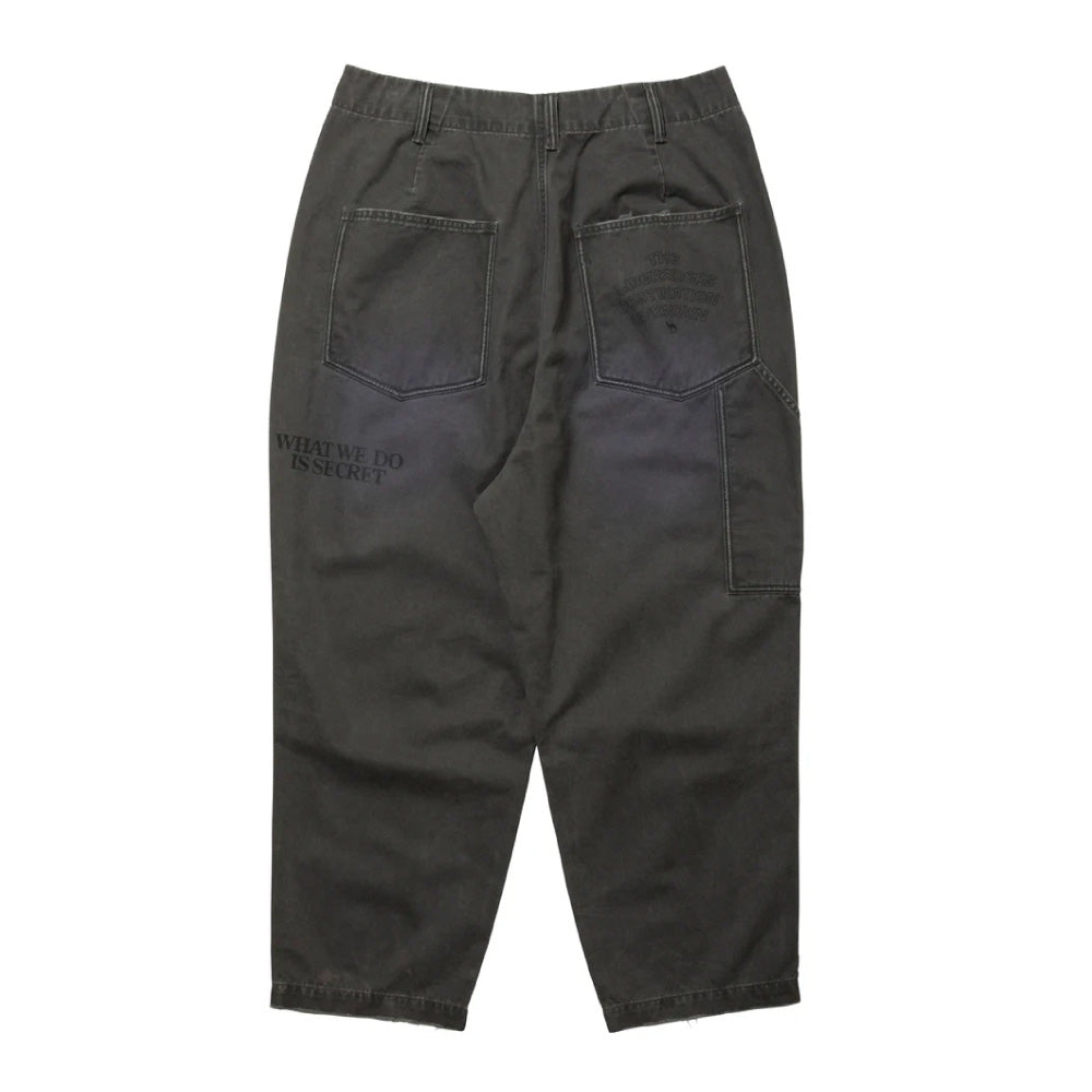 HANDWRITING PRINT CHINO SARROUEL PANTS ハンドライティングプリントチノサルエルパンツ 777022503