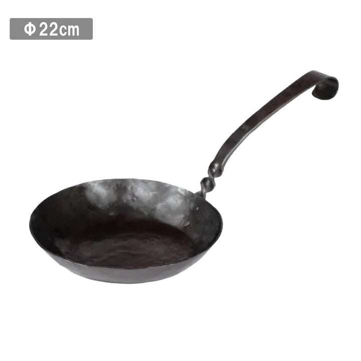 新品　未使用　millio 鍛造フライパン 22cm millio - 鍛造フライパン(22cm ひねりあり) | アウトドアショップ