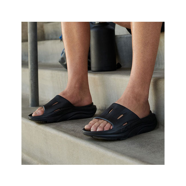 HOKA  ホカ ORA RECOVERY SLIDE 3 オラリカバリー スライド3 1135061