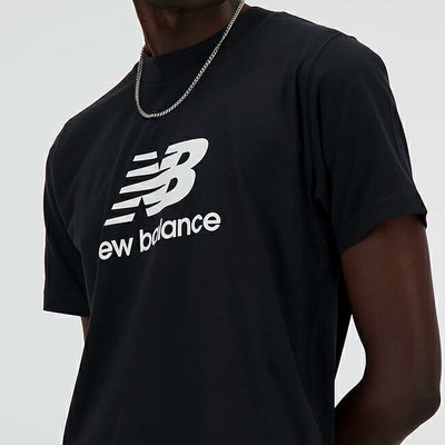 New Balance ニューバランス New Balance Stacked Logo ショートスリーブTシャツ BK MT41502