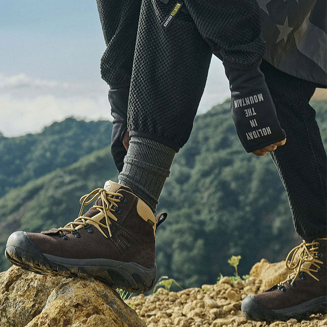 Mountain Research×KEEN マウンテンリサーチ×キーン Pyrenees