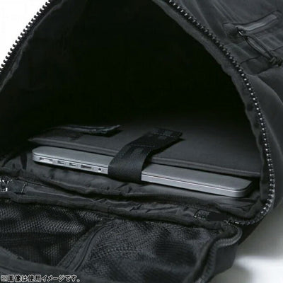 NEWERA ニューエラ ボックスパック 32L プリントロゴ ブラック×ホワイト 14521362