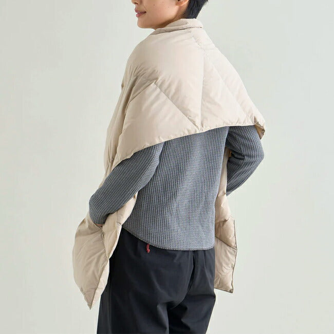 NANGA ナンガ DOWN PONCHO MUFFLER ダウンポンチョマフラー